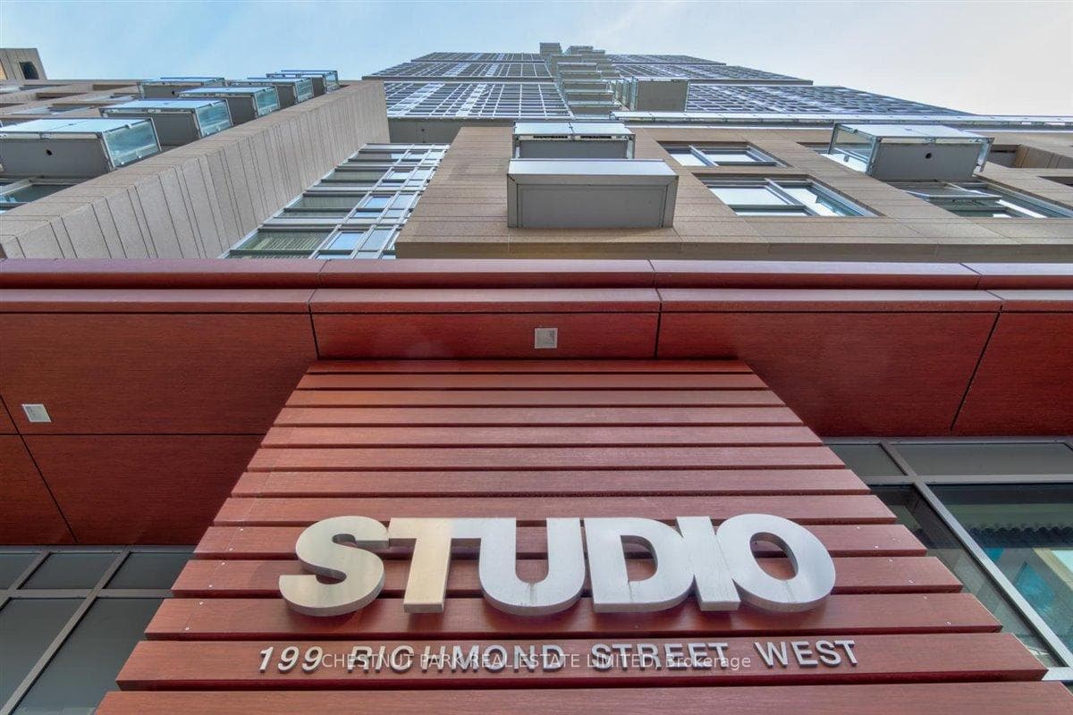 199 Richmond Street Unit 711, Downtown Toronto / Waterfront, ON M5V 0H4 - Photo 1