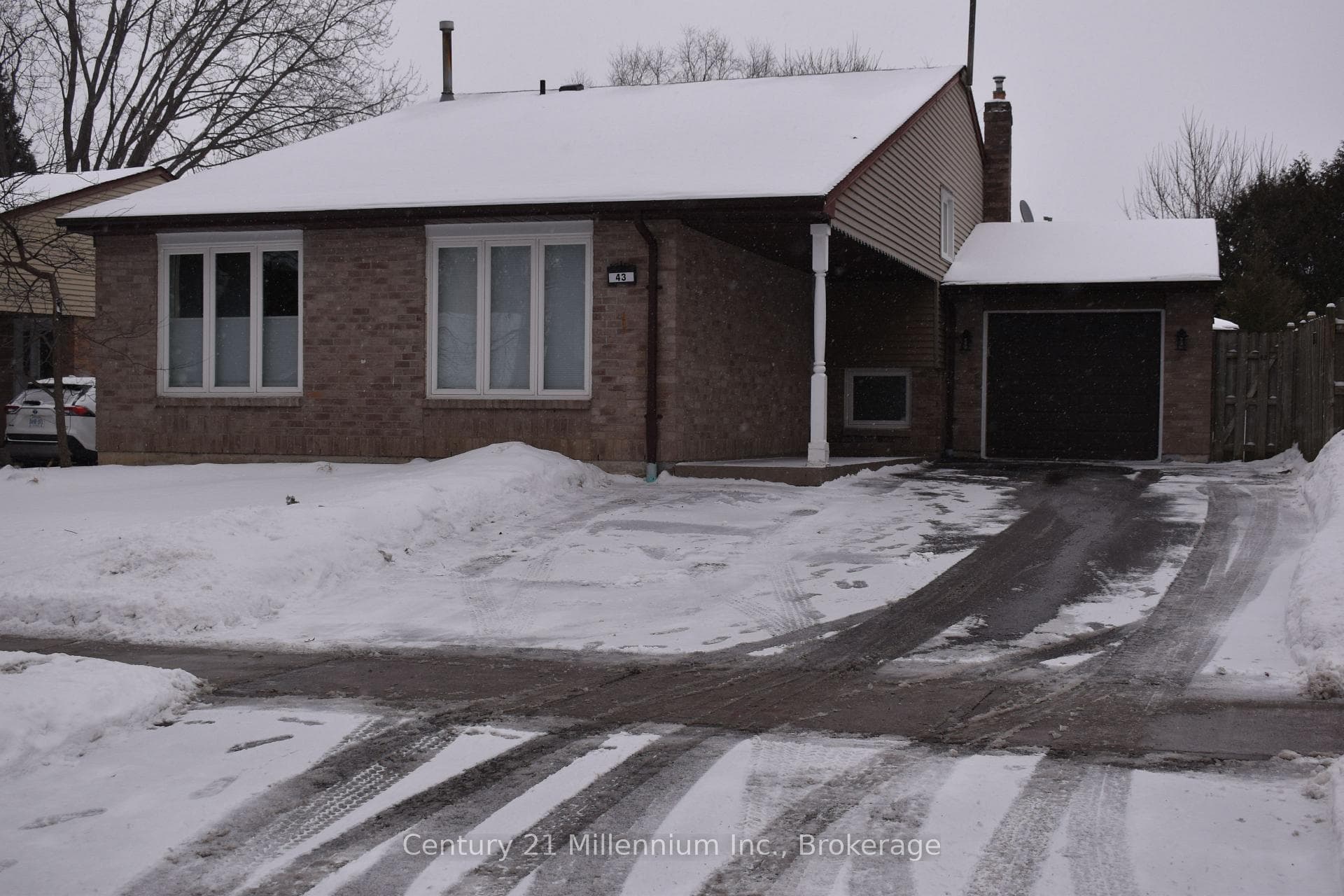 43 Stoddart Drive, Aurora, ON L4G 2G2 - Photo 1