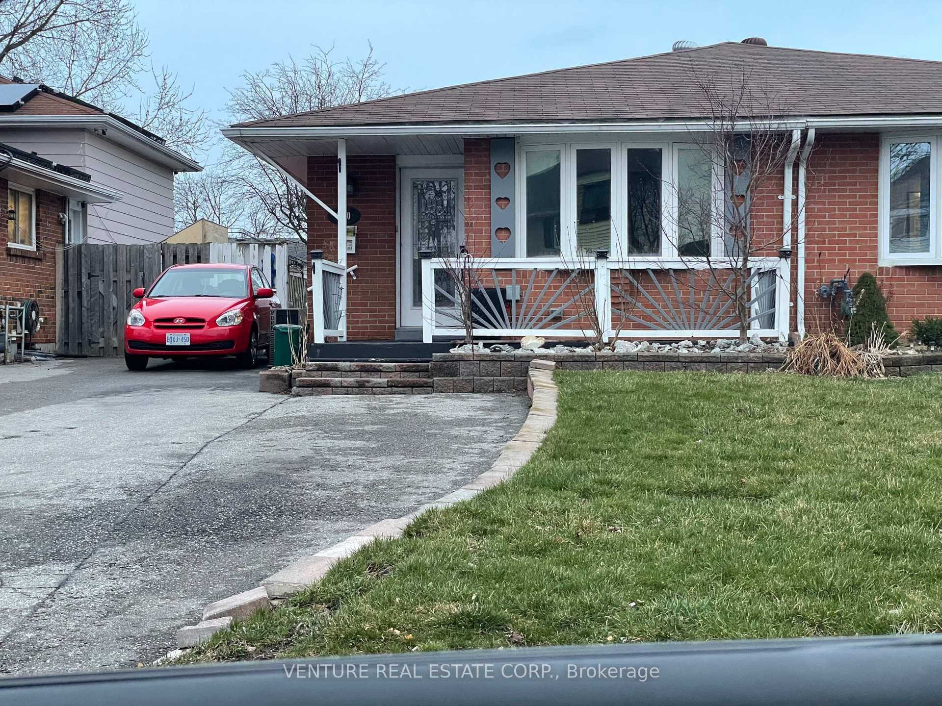 250 Kinmount Crescent Unit Lower, Oshawa, ON L1J 3T7 - Photo 1