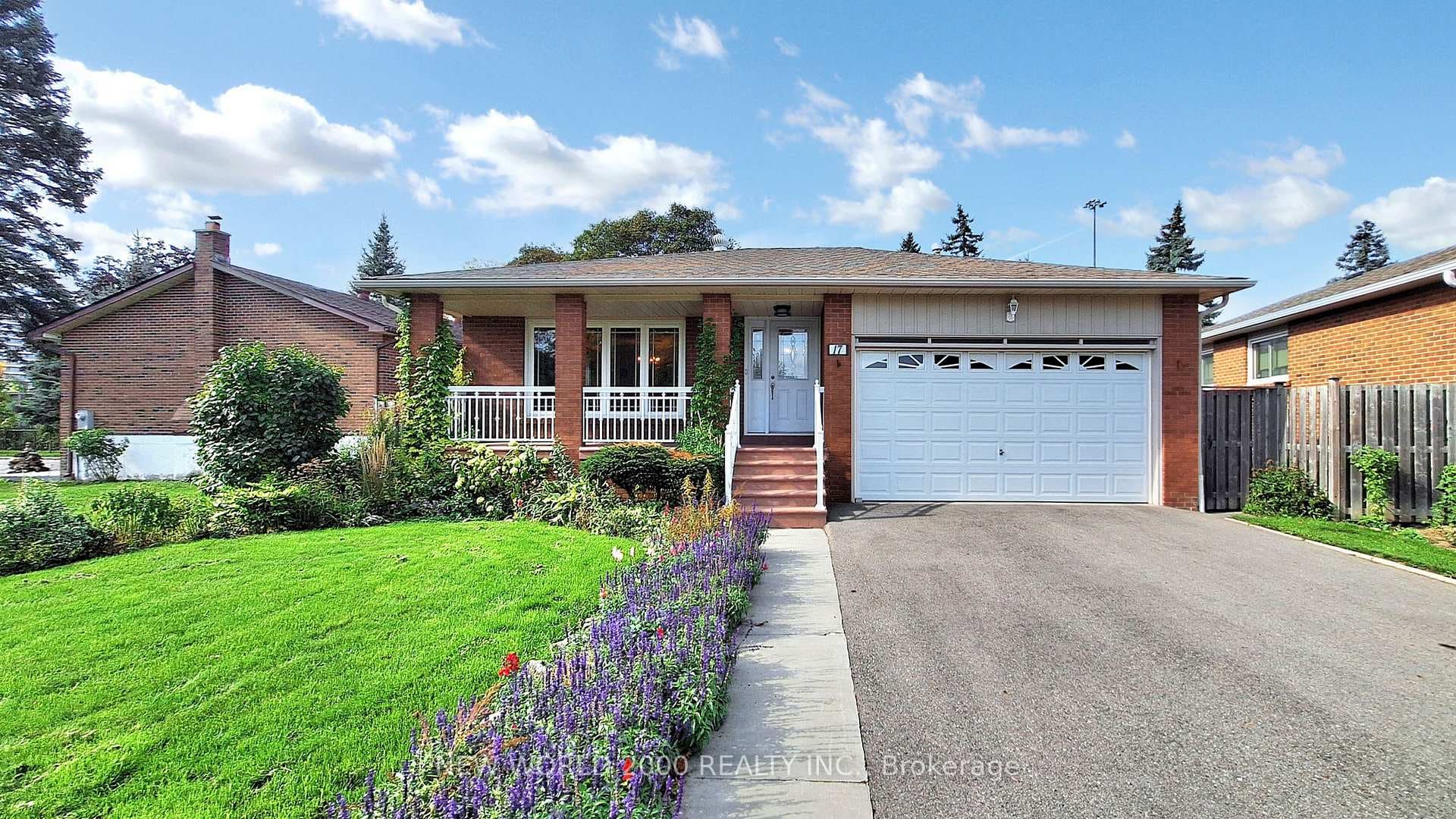 17 Squirewood Road, Hillcrest Village / Bayview Village, ON M2J 4T2 - Photo 1