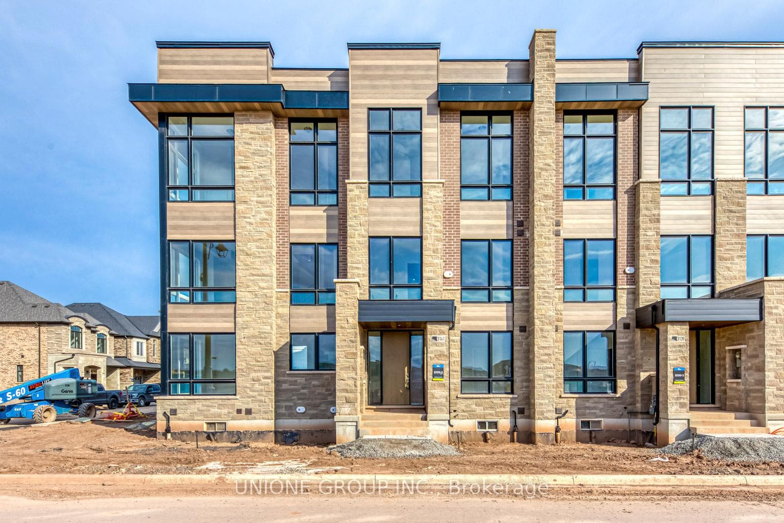 3141 Meadowridge Drive, Oakville, ON L6H 7Z6 - Photo 1