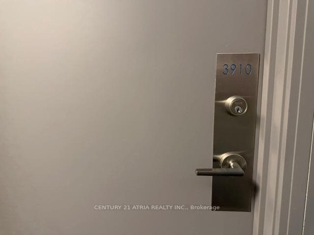 181 Dundas Street Unit 3910, Regent Park / Cabbagetown / St. James Town, ON M5A 0N5 - Photo 1