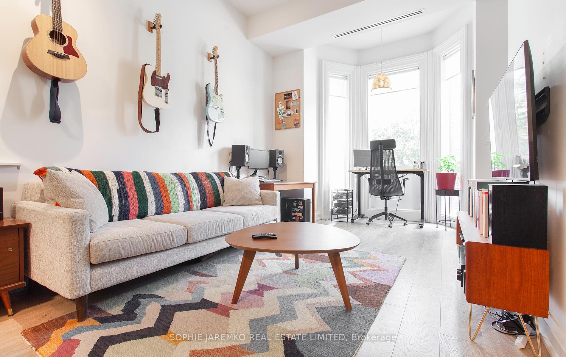 165 Carlton Street Unit 1, Toronto C08