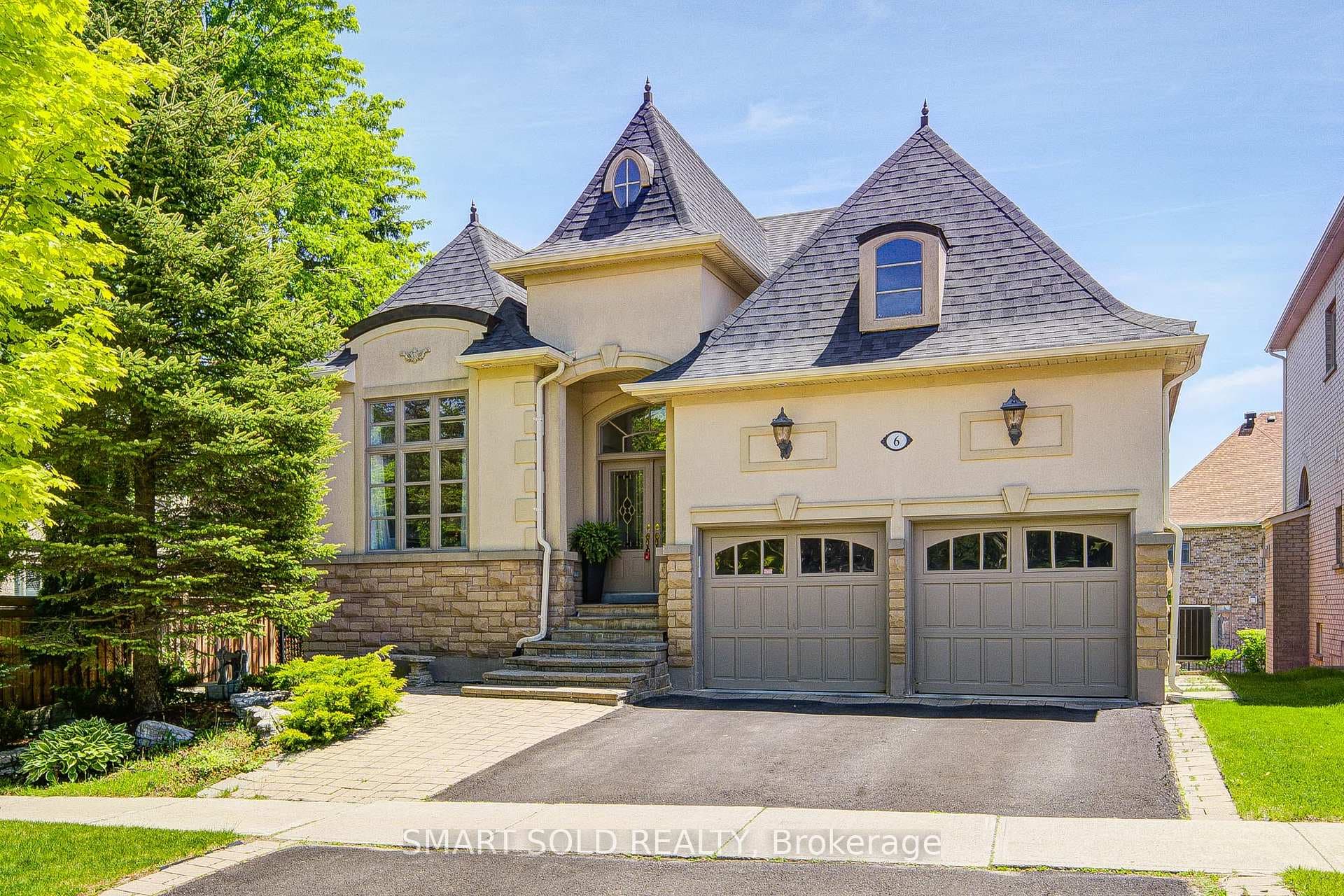 6 Sachet Drive, Richmond Hill, ON L4E 4S1 - Photo 1