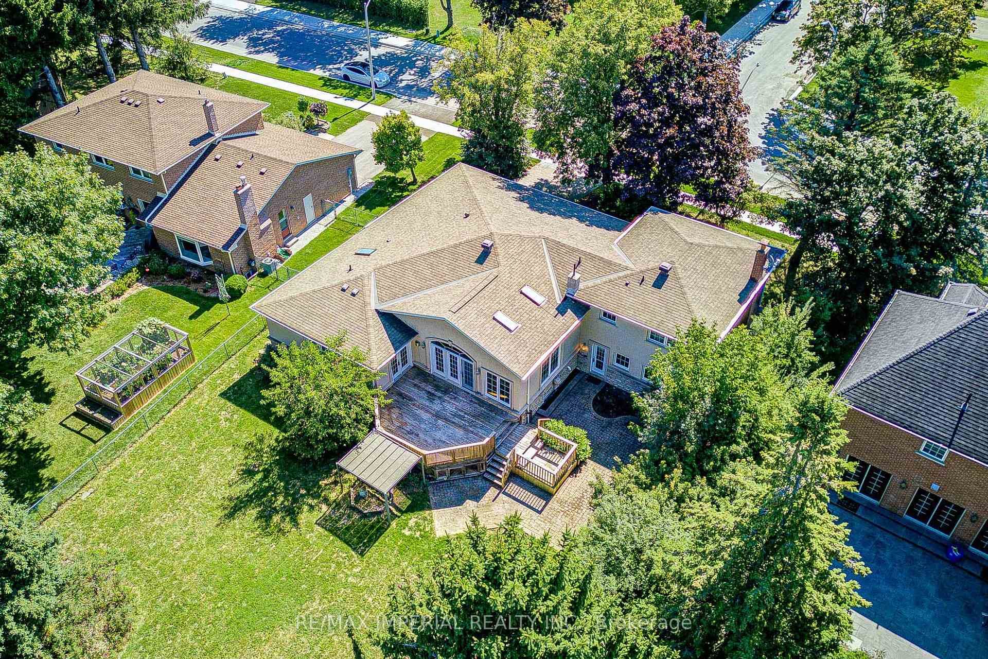 20 Blackforest Drive, Richmond Hill, ON L4E 2P5 - Photo 1