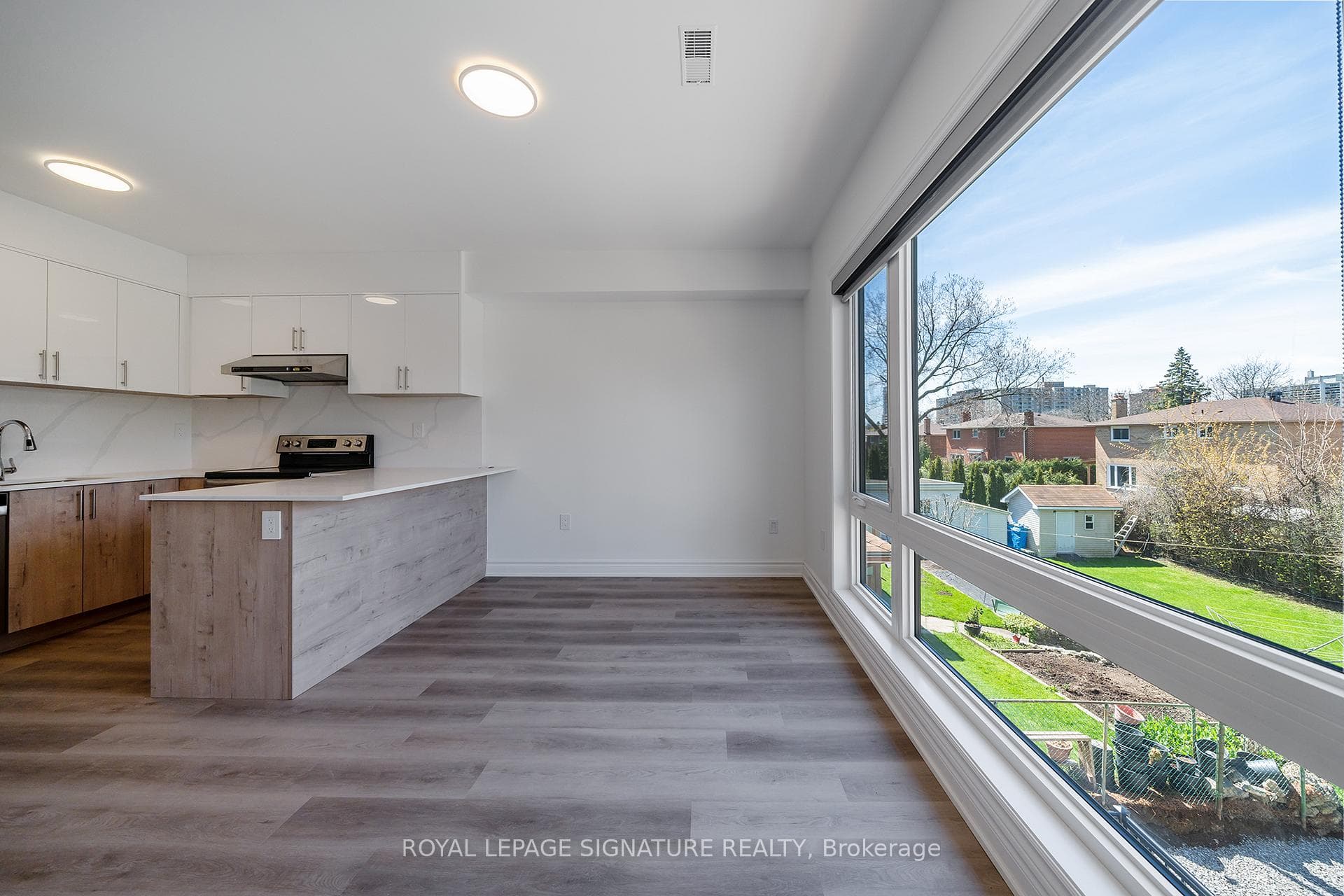 2052 Pharmacy Avenue Unit 4, Scarborough Village / Eglinton East, ON M1T 1H8 - Photo 1
