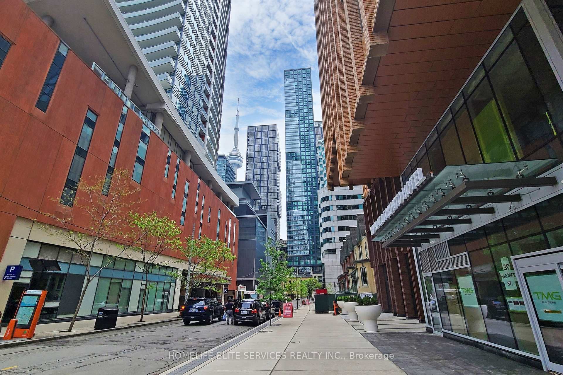 327 King Street Unit 702, Toronto C01