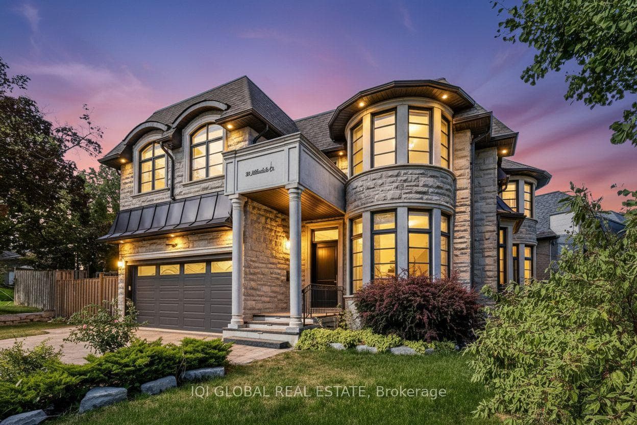 29 Alderdale Court, Don Mills / Parkwoods / Victoria Village, ON M3B 2H8 - Photo 1