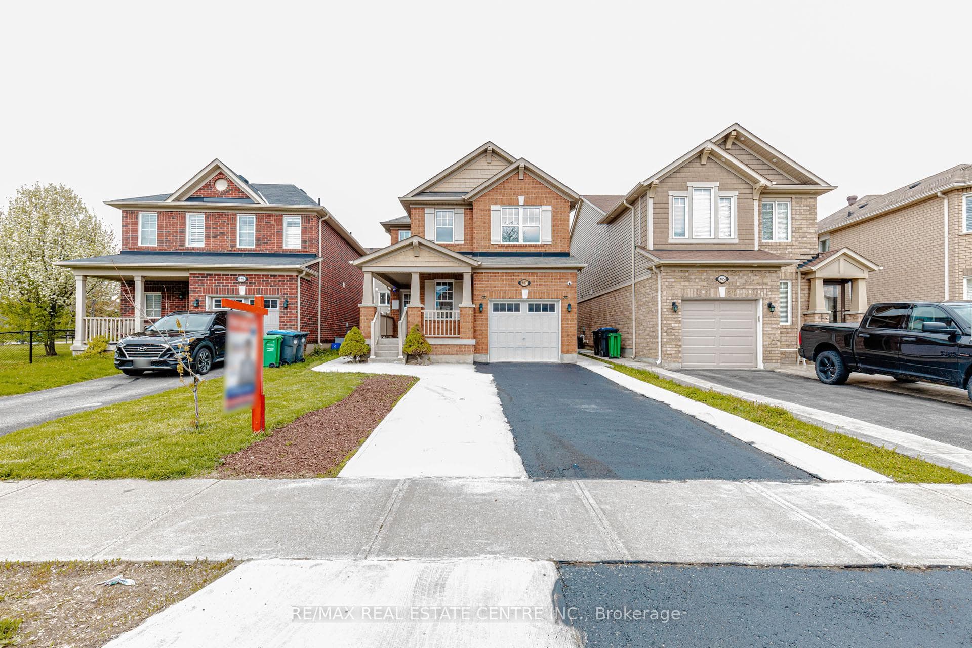 187 Lockwood Road, Brampton, ON L6Y 5W1 - Photo 1