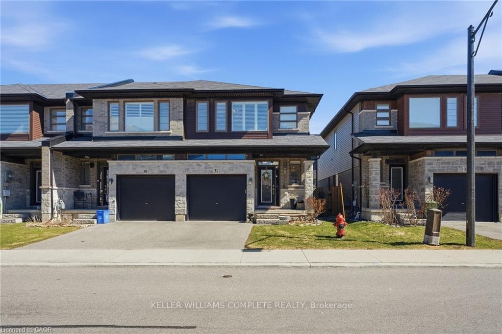 30 TIMES SQUARE Boulevard Unit 31, Hamilton, ON L8J 0L8 - Photo 1