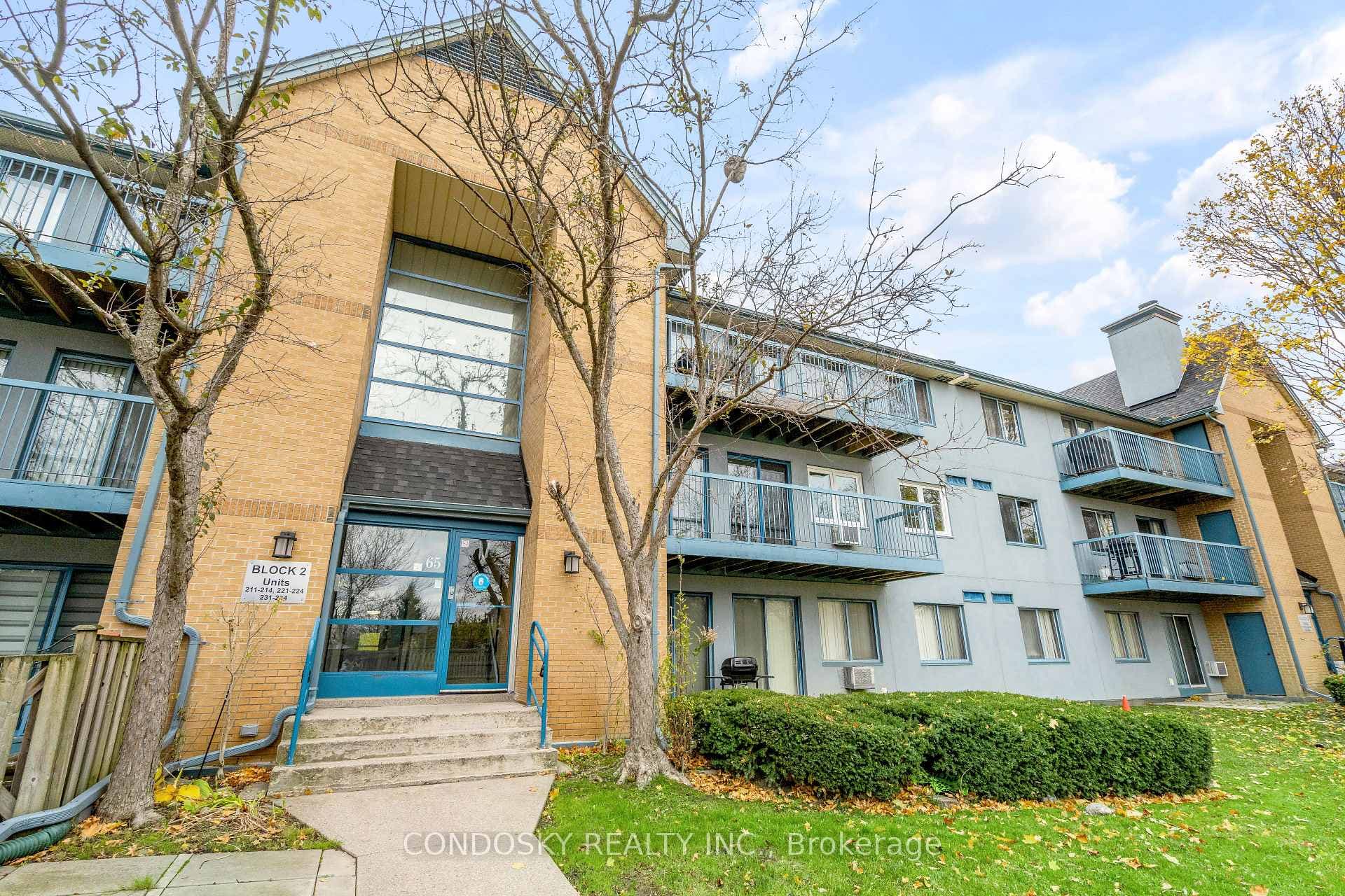 65 Trailwood Drive Unit 224, Mississauga, ON L4Z 3L1 - Photo 1