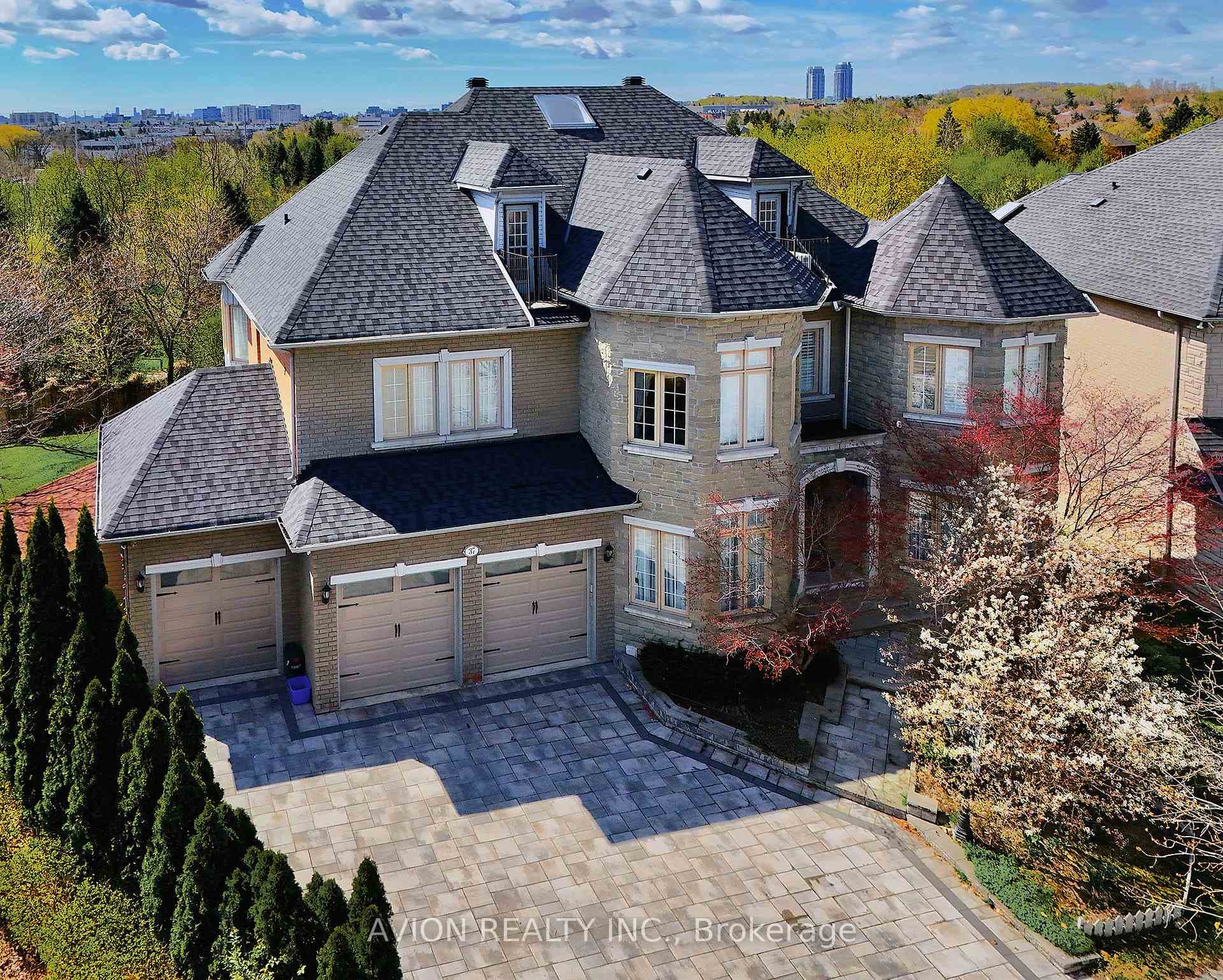 37 Frybrook Crescent, Richmond Hill