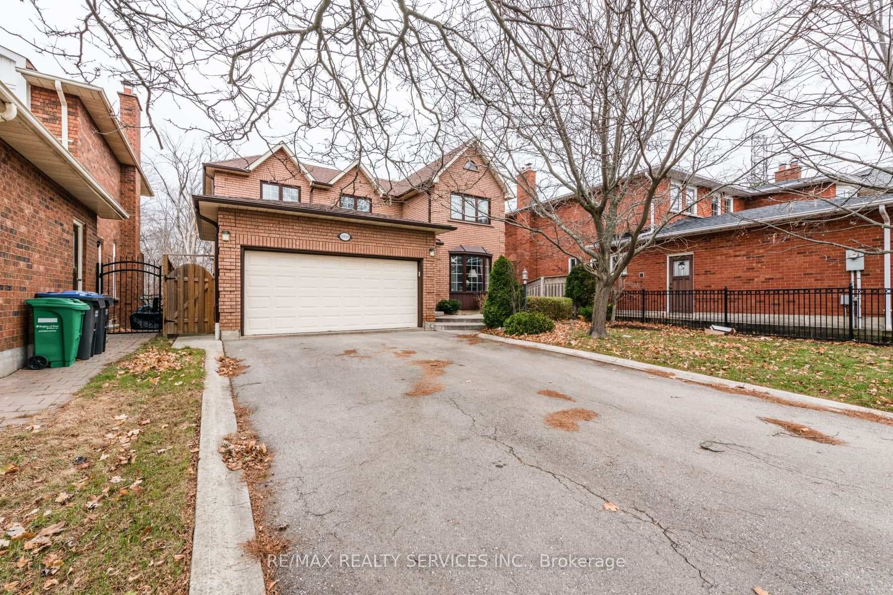 1928 Aldermead Road, Mississauga, ON L5M 2Z9 - Photo 1