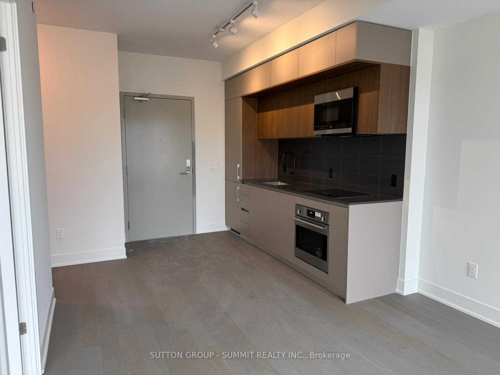 322 DUPONT Street Unit 713, Annex / Yorkville / Summerhill, ON M5R 1V9 - Photo 1