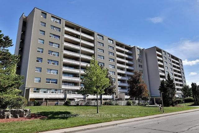 15 Nicklaus Drive Unit 910, Hamilton, ON L8K 5J5 - Photo 1