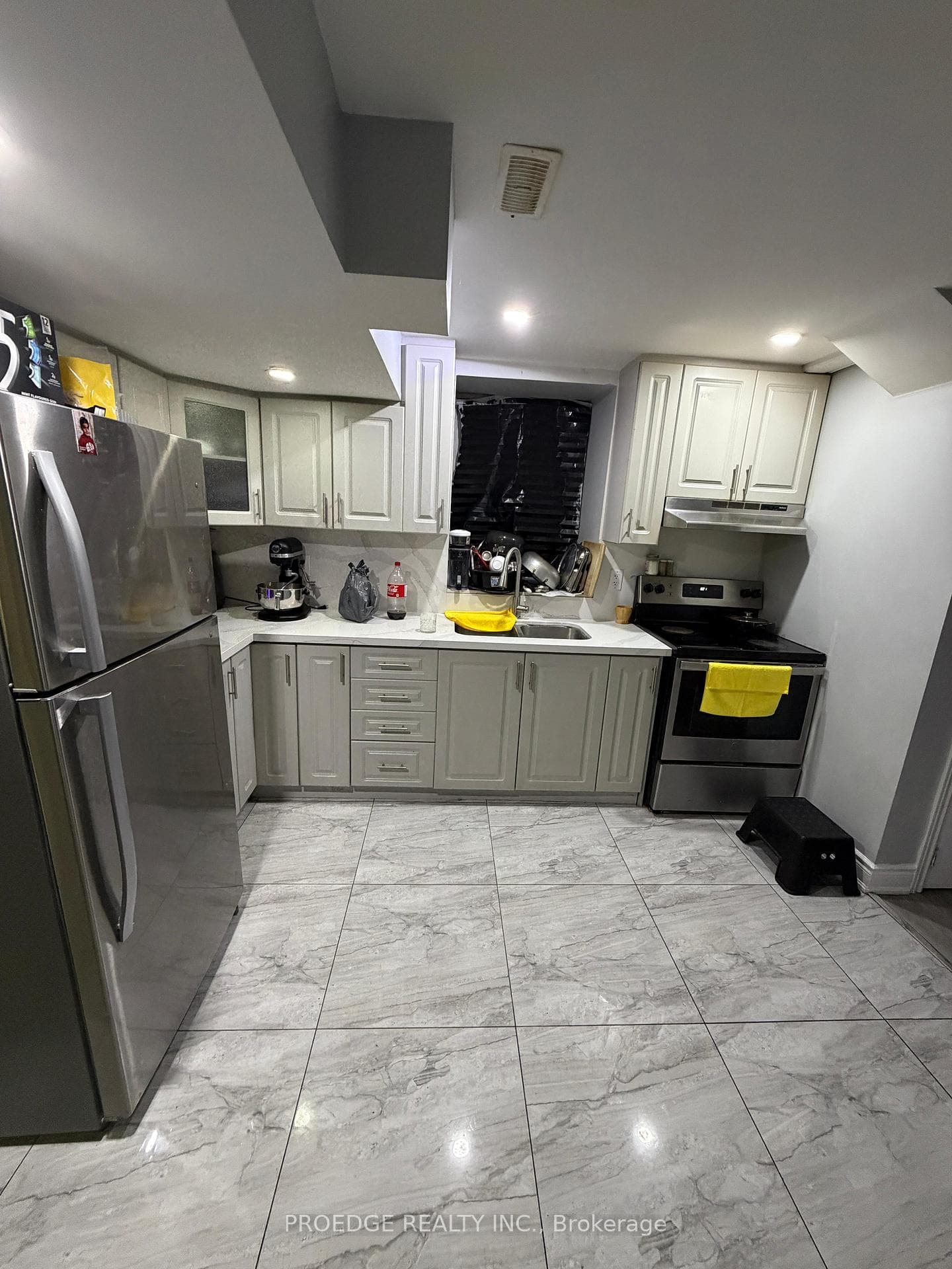 15 Troyer Street, Brampton, ON L7A 4T4 - Photo 1