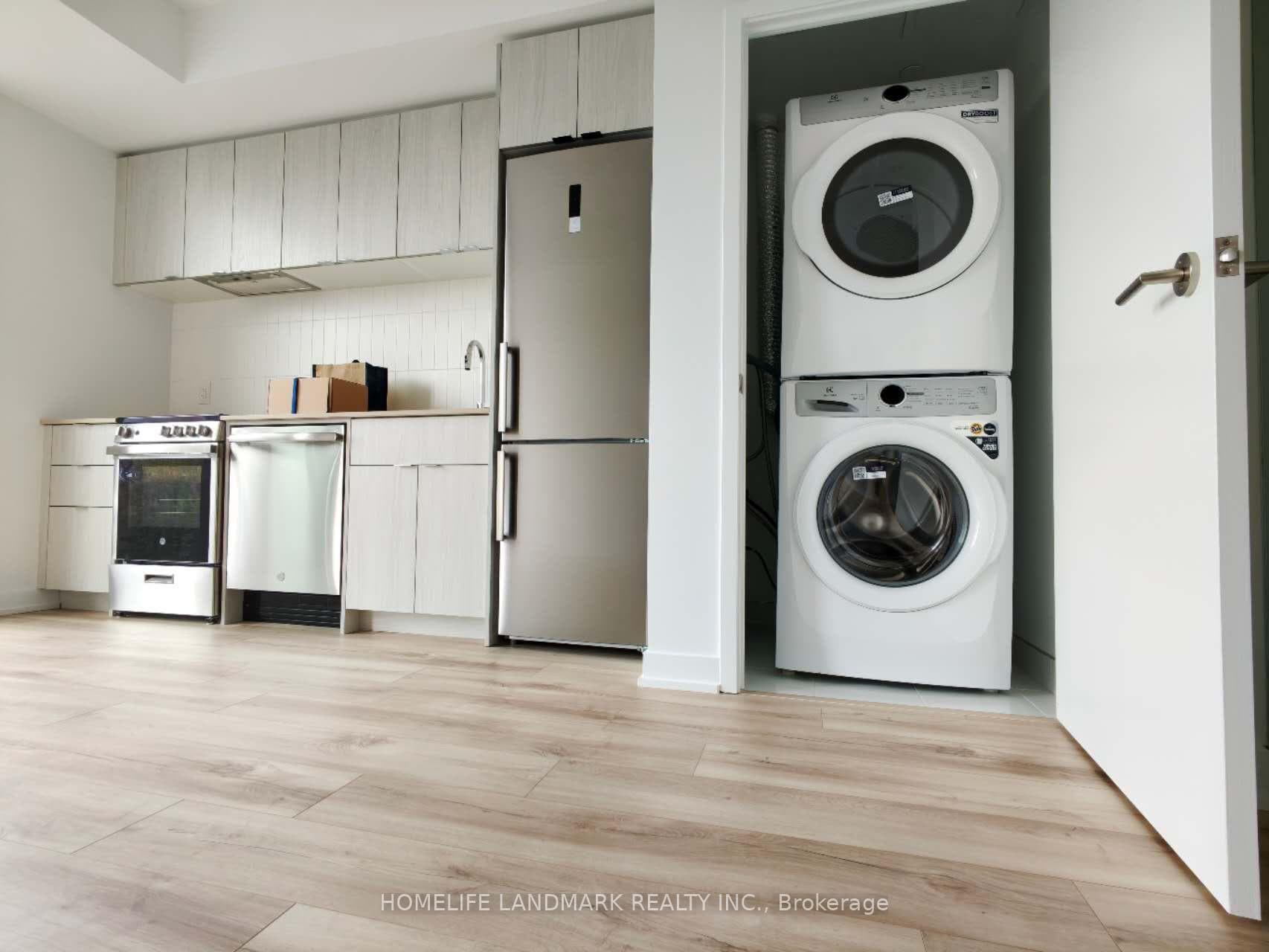1660 BLOOR Street Unit 607, Bloor West Village / Swansea, ON M6P 1A8 - Photo 1
