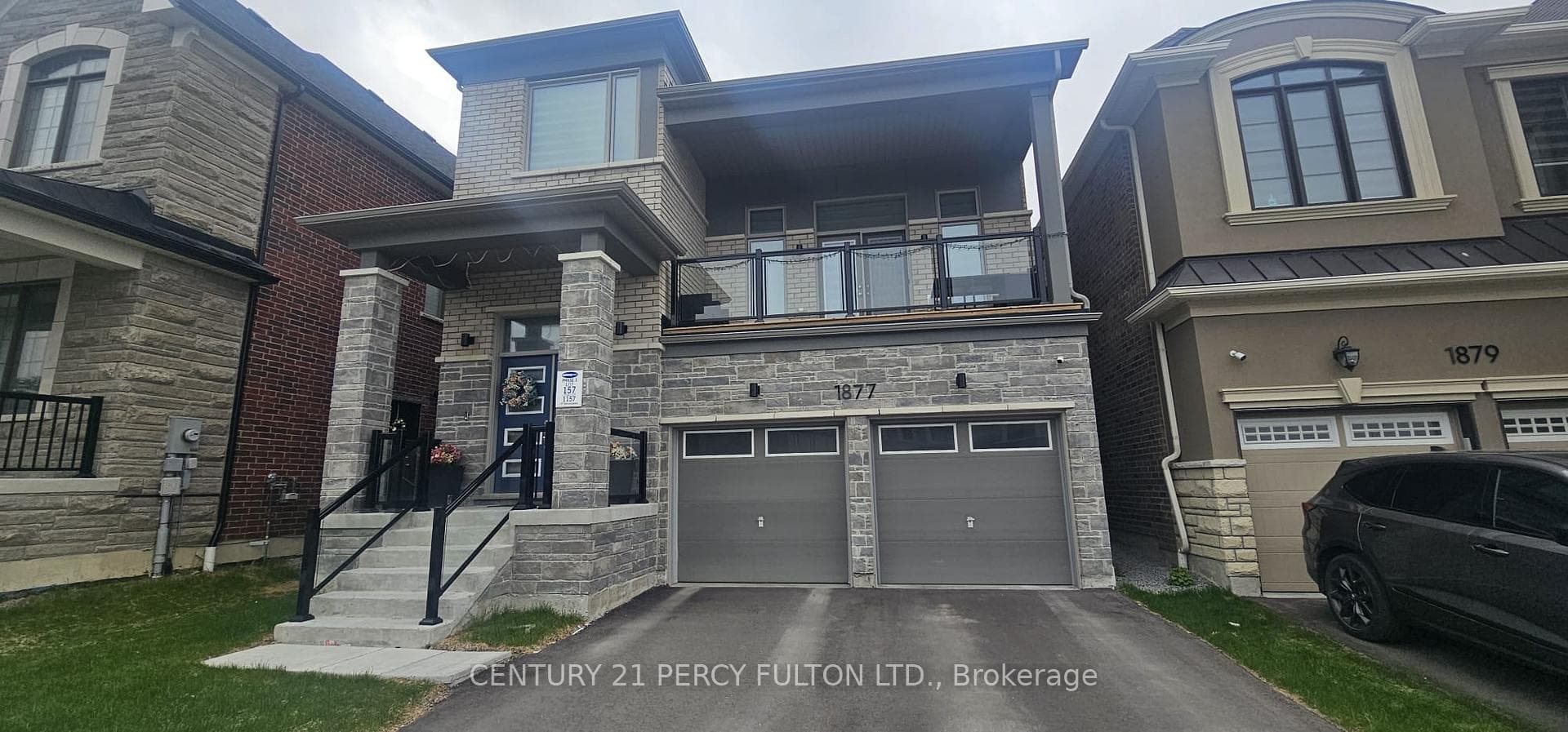 1877 Narcissus Gardens, Pickering, ON L1Y 0B6 - Photo 1