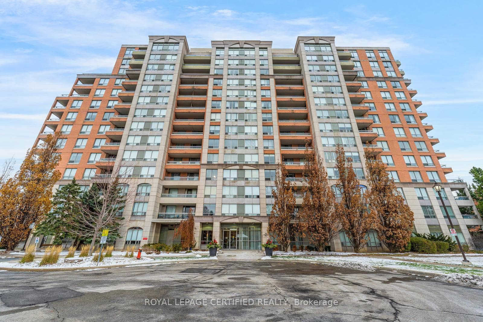 29 Northern Heights Unit 606, Richmond Hill, ON L4B 4L8 - Photo 1