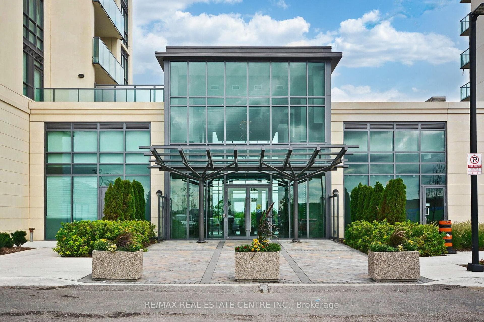 55 Yorkland Boulevard Unit 905, Brampton