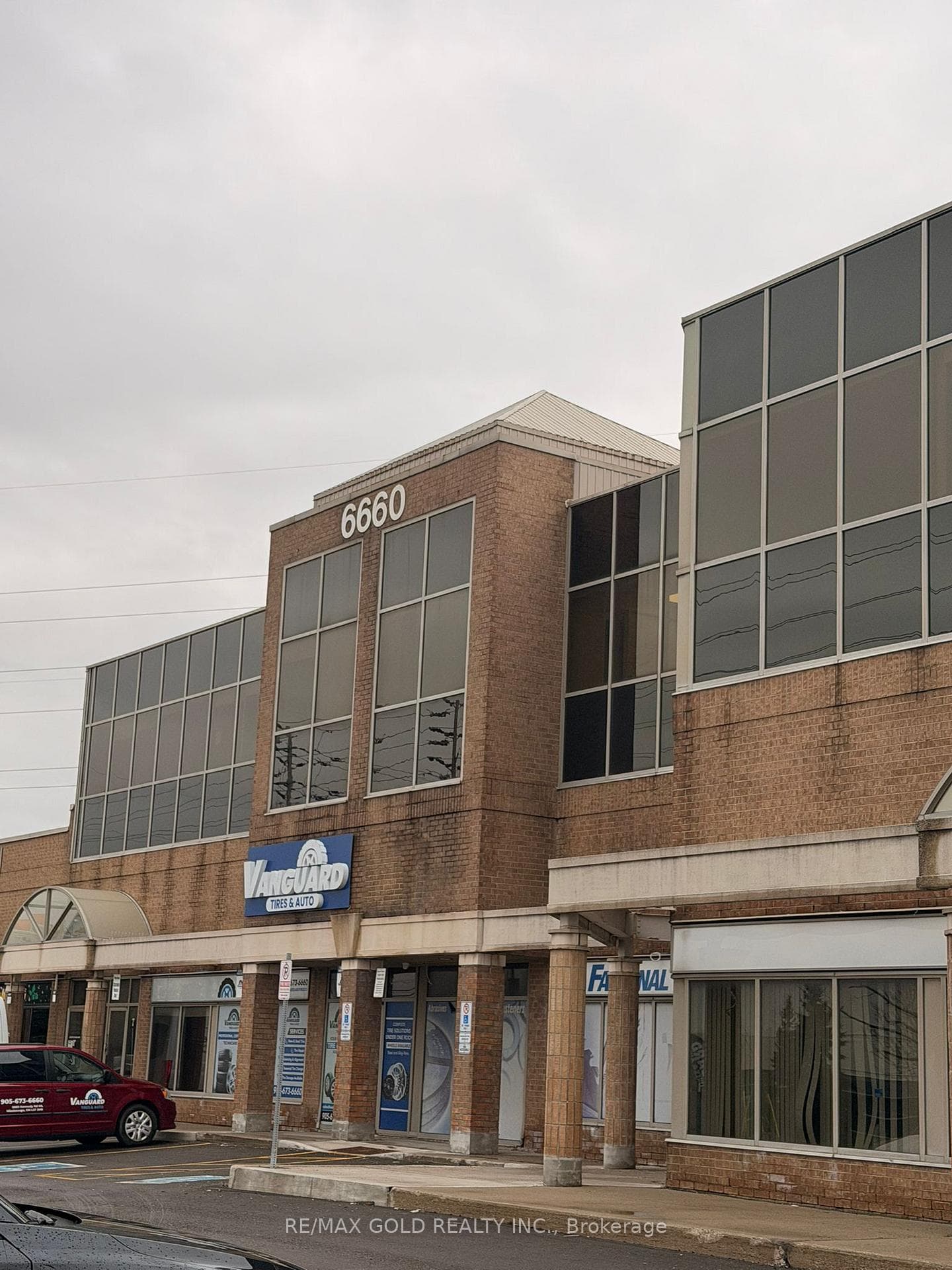 6660 Kennedy Road, Mississauga, ON L5T 2M9 - Photo 1
