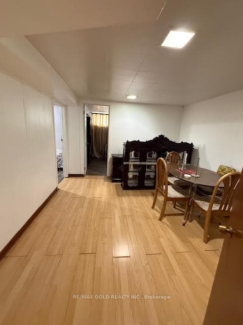 87 Lexington Avenue, Etobicoke (West Mall / Rexdale), ON M9V 2G9 - Photo 1