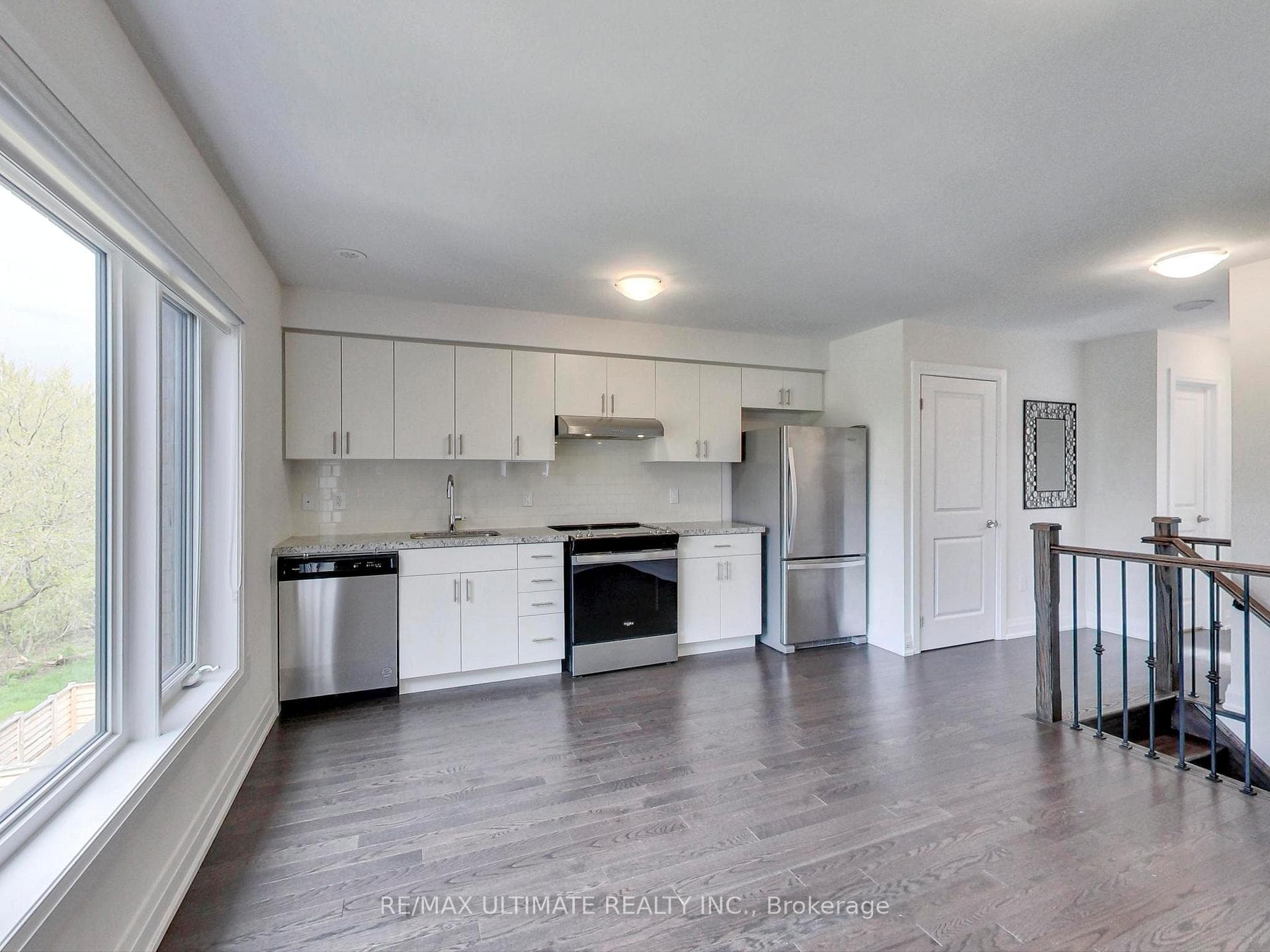 14 Creekbank Road Unit Apt 2, York / Weston, ON M6L 0A4 - Photo 1