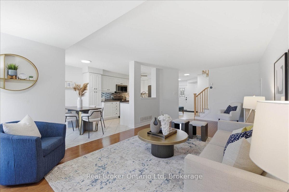32 Laughland Lane, Guelph