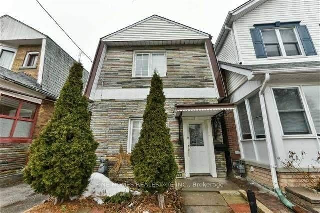 390 Oakwood Avenue, Toronto C03