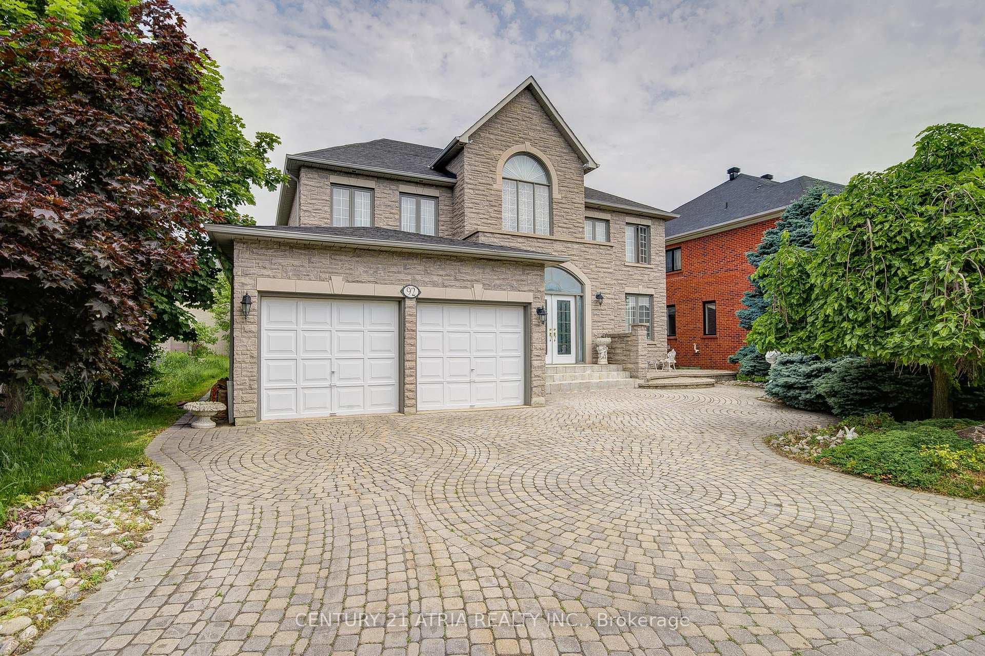 92 Springbrook Drive, Richmond Hill, ON L4B 3P9 - Photo 1