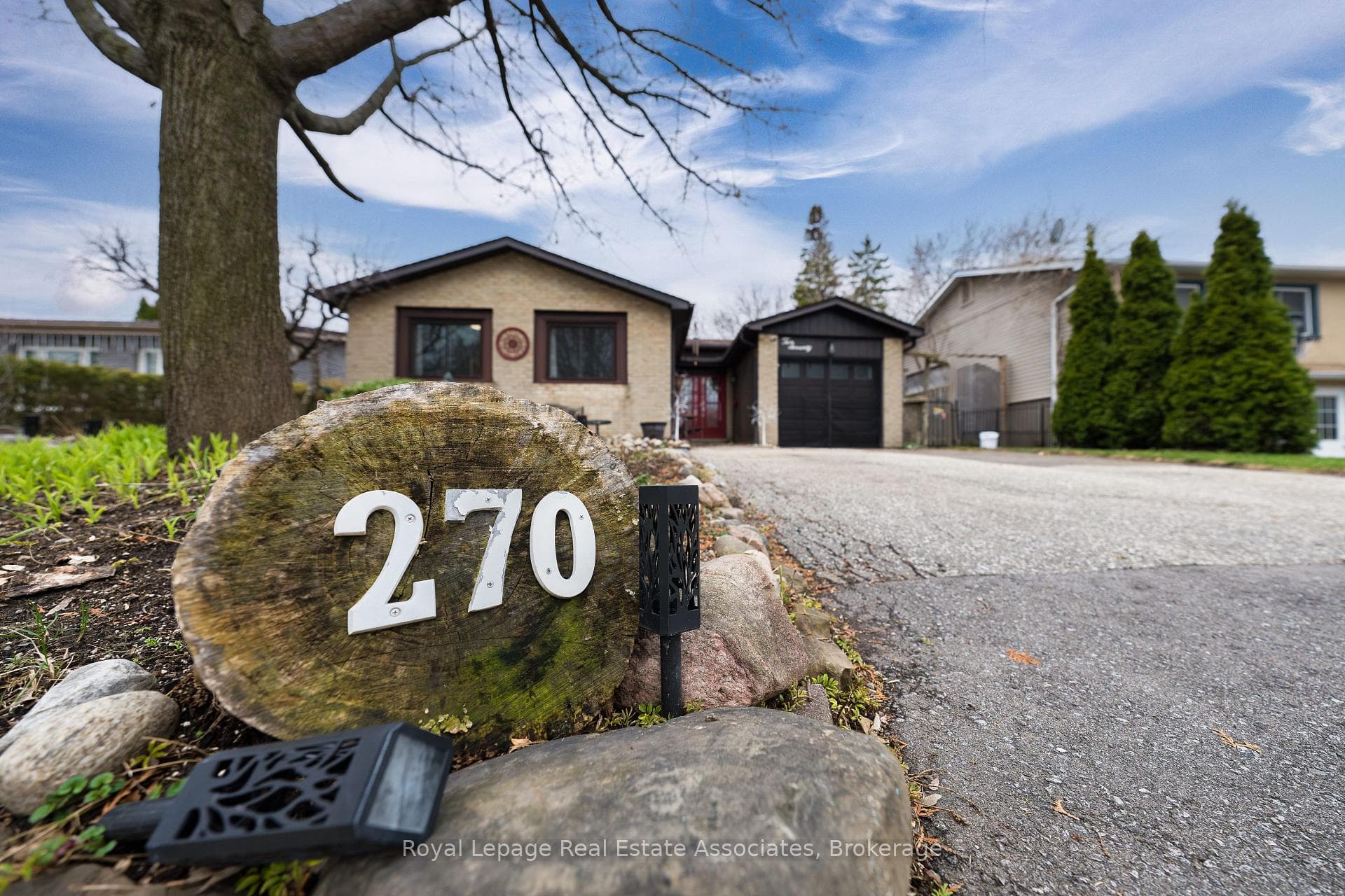 270 Kristin Grove, Mississauga, ON L5A 3E8 - Photo 1