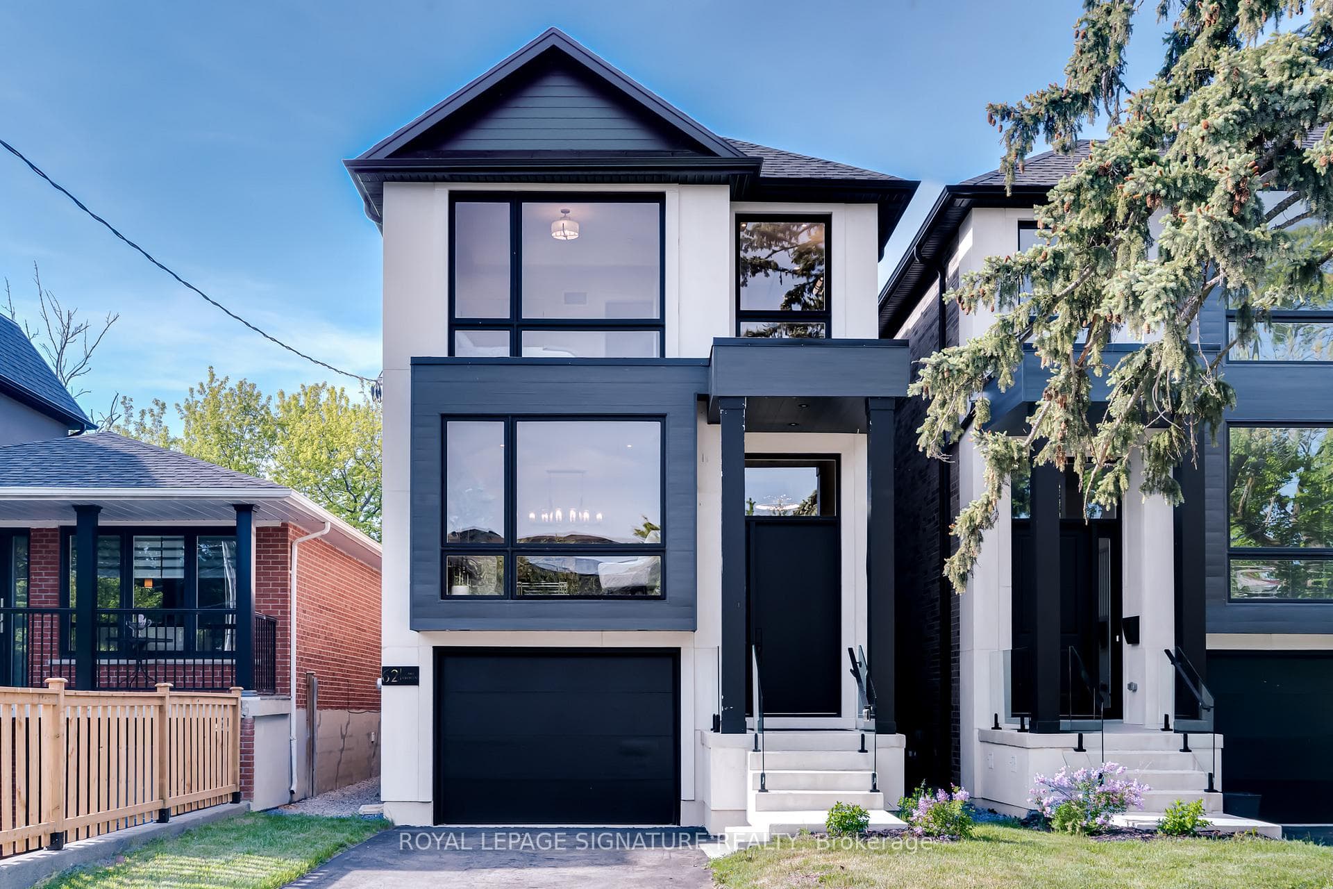 62 Ash Crescent, Liberty Village / Parkdale / South Parkdale, ON M8W 1E6 - Photo 1