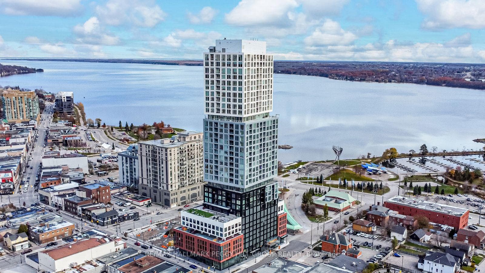 39 Mary Street Unit 1001, Barrie, ON L4N 1S9 - Photo 1