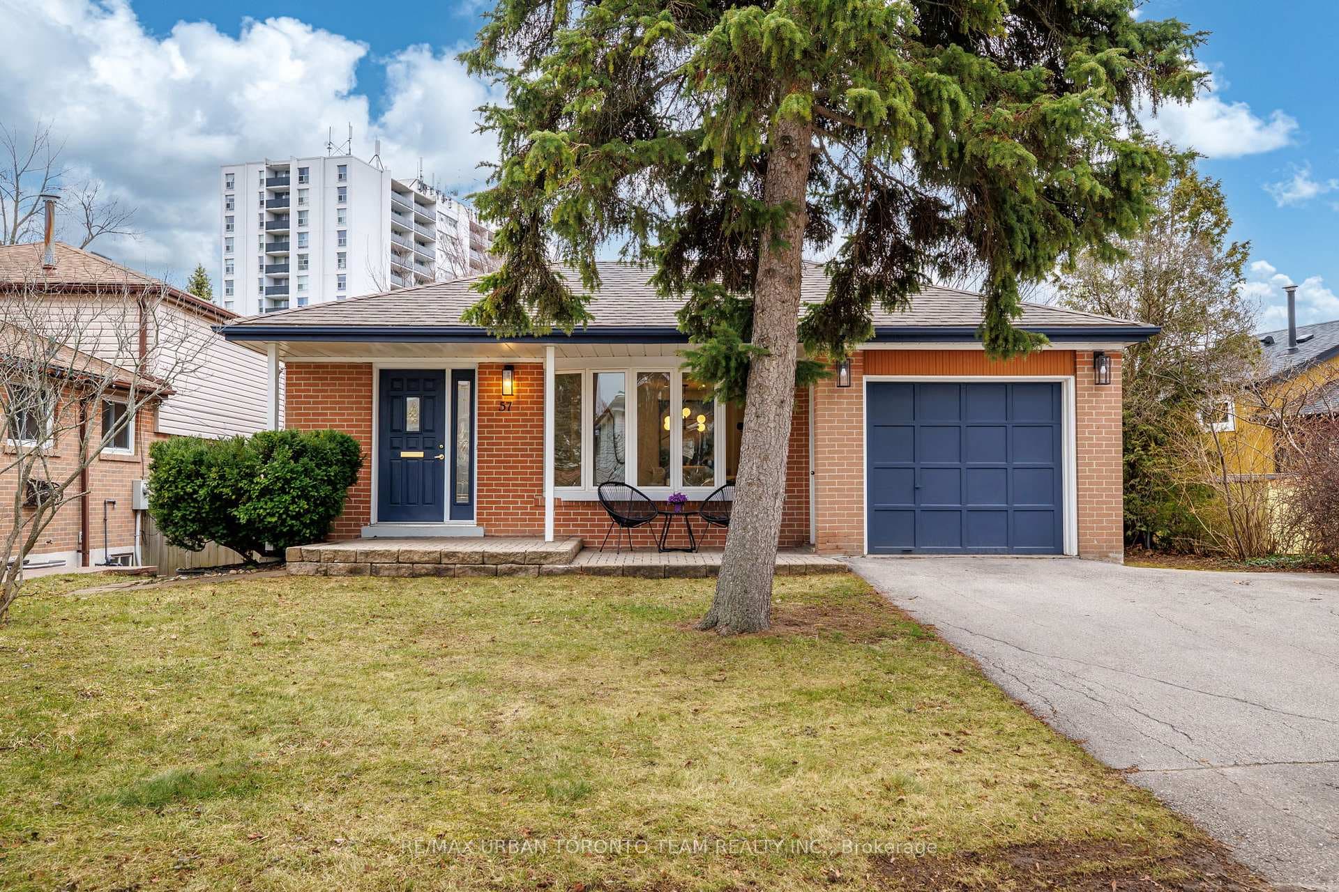 57 Bledlow Manor Drive, Scarborough Town Centre, ON M1E 1B1 - Photo 1