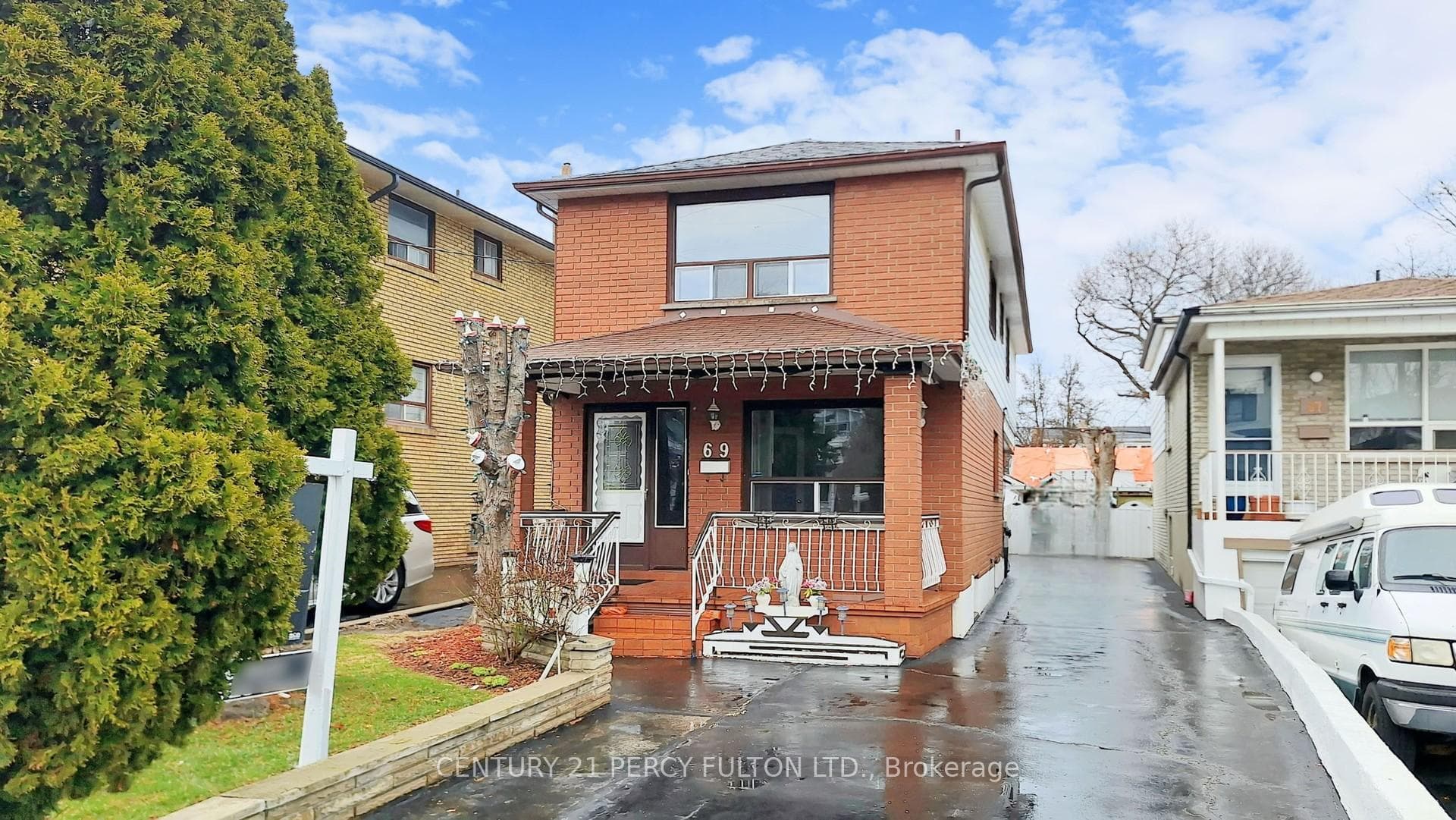 69 Twenty Fourth Street, Liberty Village / Parkdale / South Parkdale, ON M8V 3N7 - Photo 1