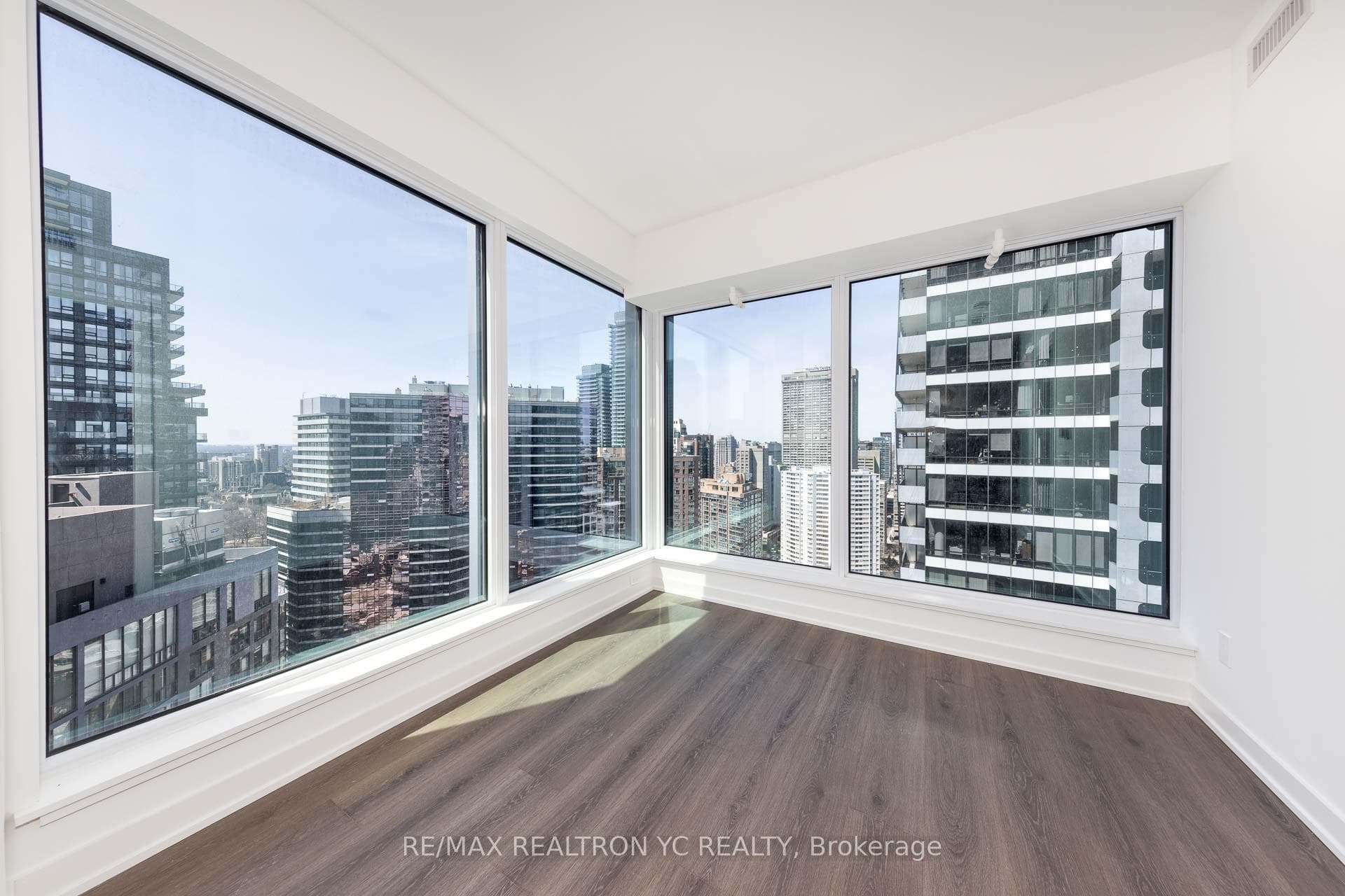 8 Wellesley Street Unit 3503, Downtown Toronto / Waterfront, ON M4Y 0J5 - Photo 1