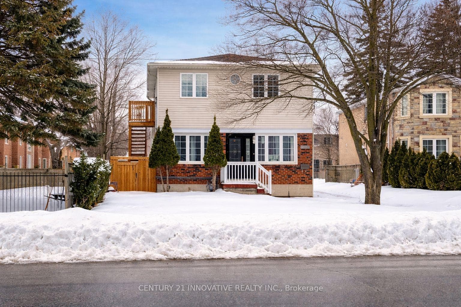 3325 Ellesmere Road, Rouge / Port Union / Malvern, ON M1C 1H1 - Photo 1