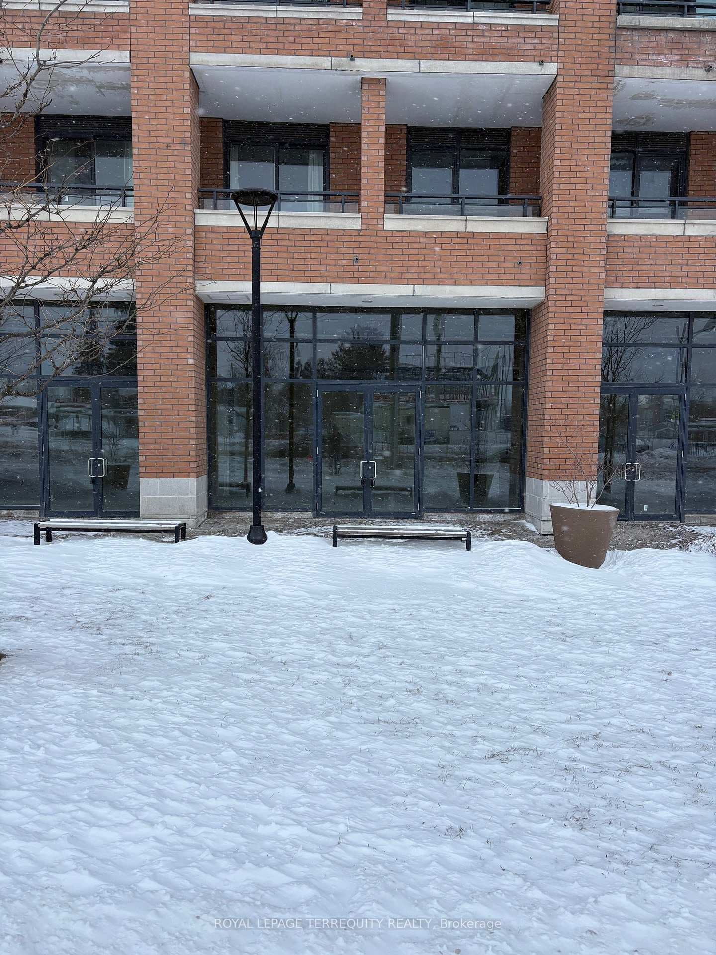 11611 Yonge Street Unit 8, Richmond Hill, ON L4E 1G2 - Photo 1