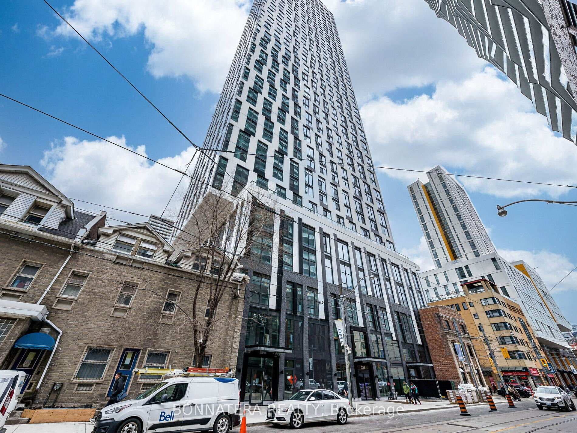 252 Church Street Unit 1503, Toronto C08