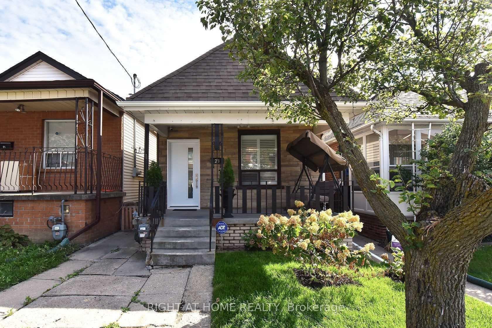 23 Amherst Avenue Unit Main, Forest Hill / Deer Park, ON M6E 1Z2 - Photo 1