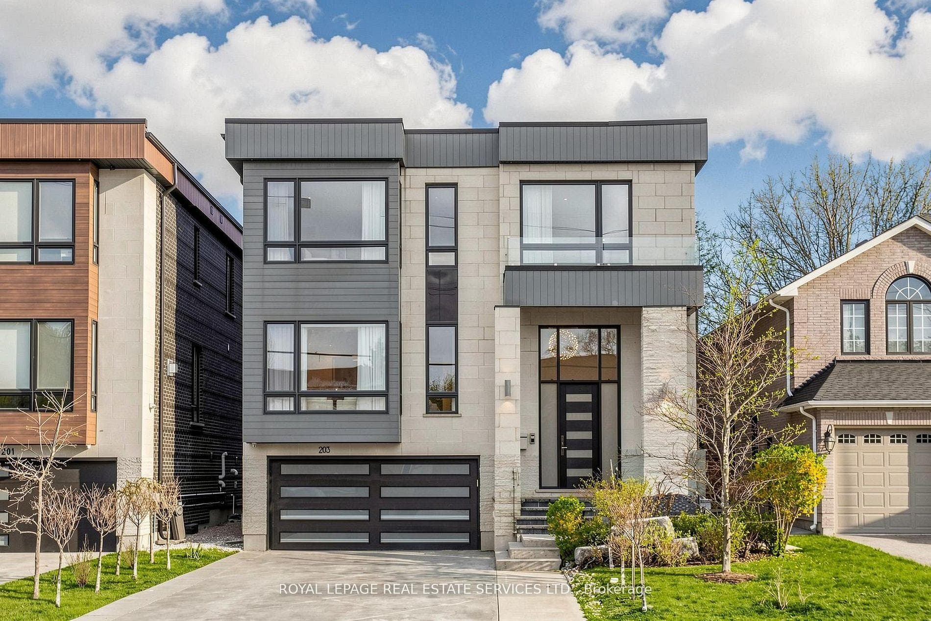 203 Crestwood Road, Vaughan, ON L4J 1A8 - Photo 1