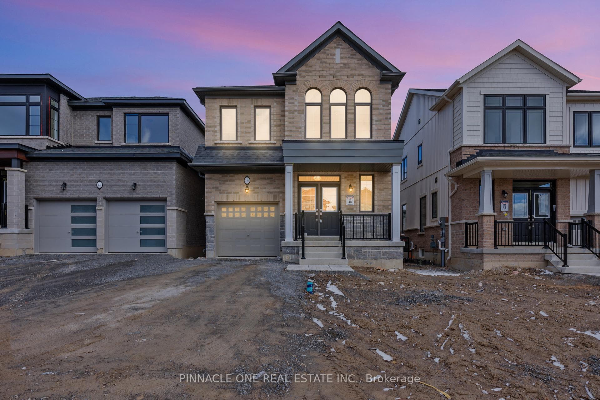 2111 Hallandale Street, Oshawa, ON L1H 8L7 - Photo 1