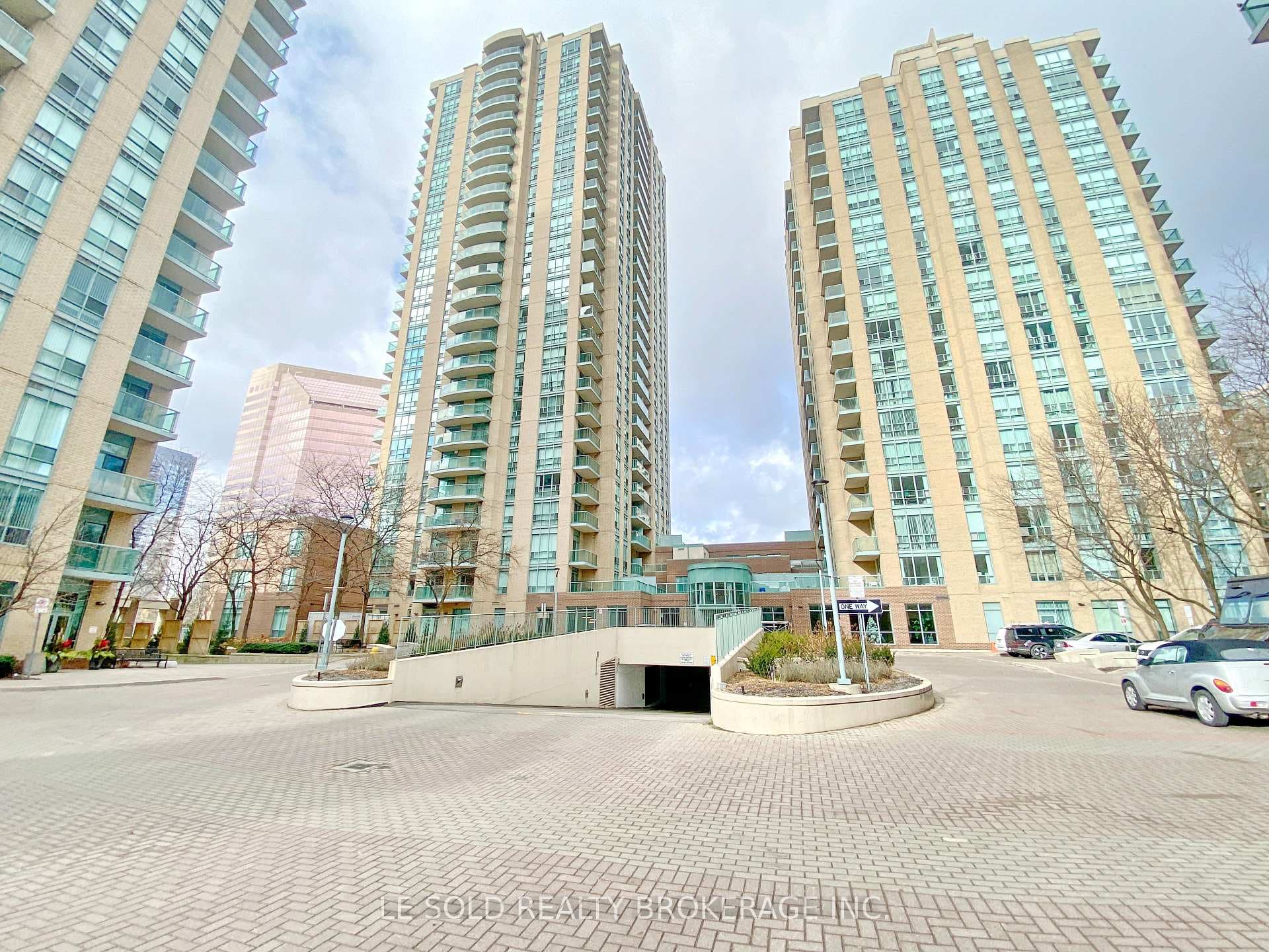 22 Olive Avenue Unit 902, Willowdale / Newtonbrook, ON M2N 7G6 - Photo 1