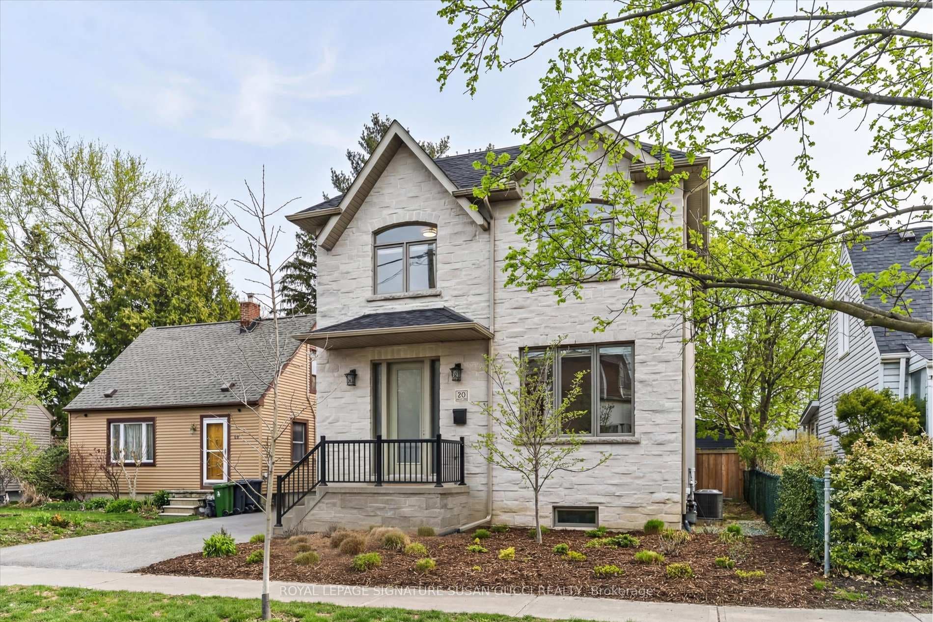 Timeless, classic curb appeal