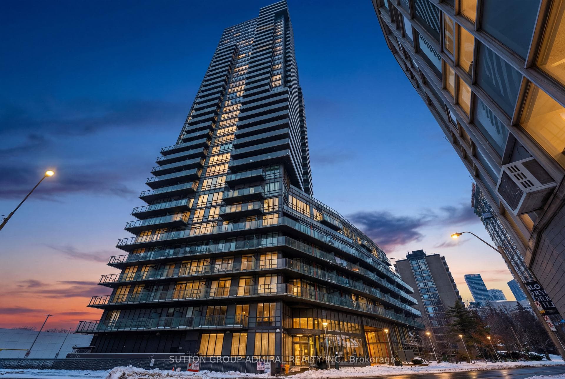 825 Church Street Unit 2106, Rosedale / Moore Park, ON M4W 3Z4 - Photo 1