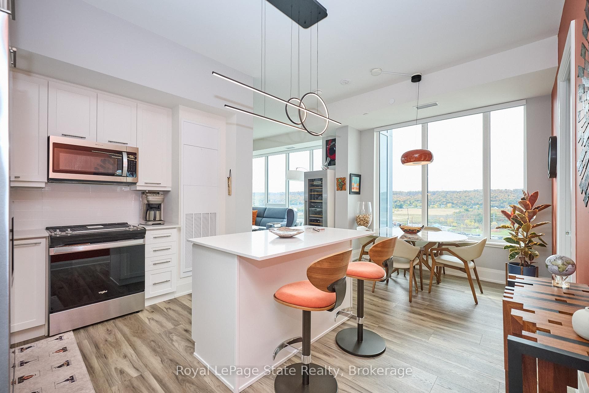 385 Winston Road Unit 1807, Grimsby