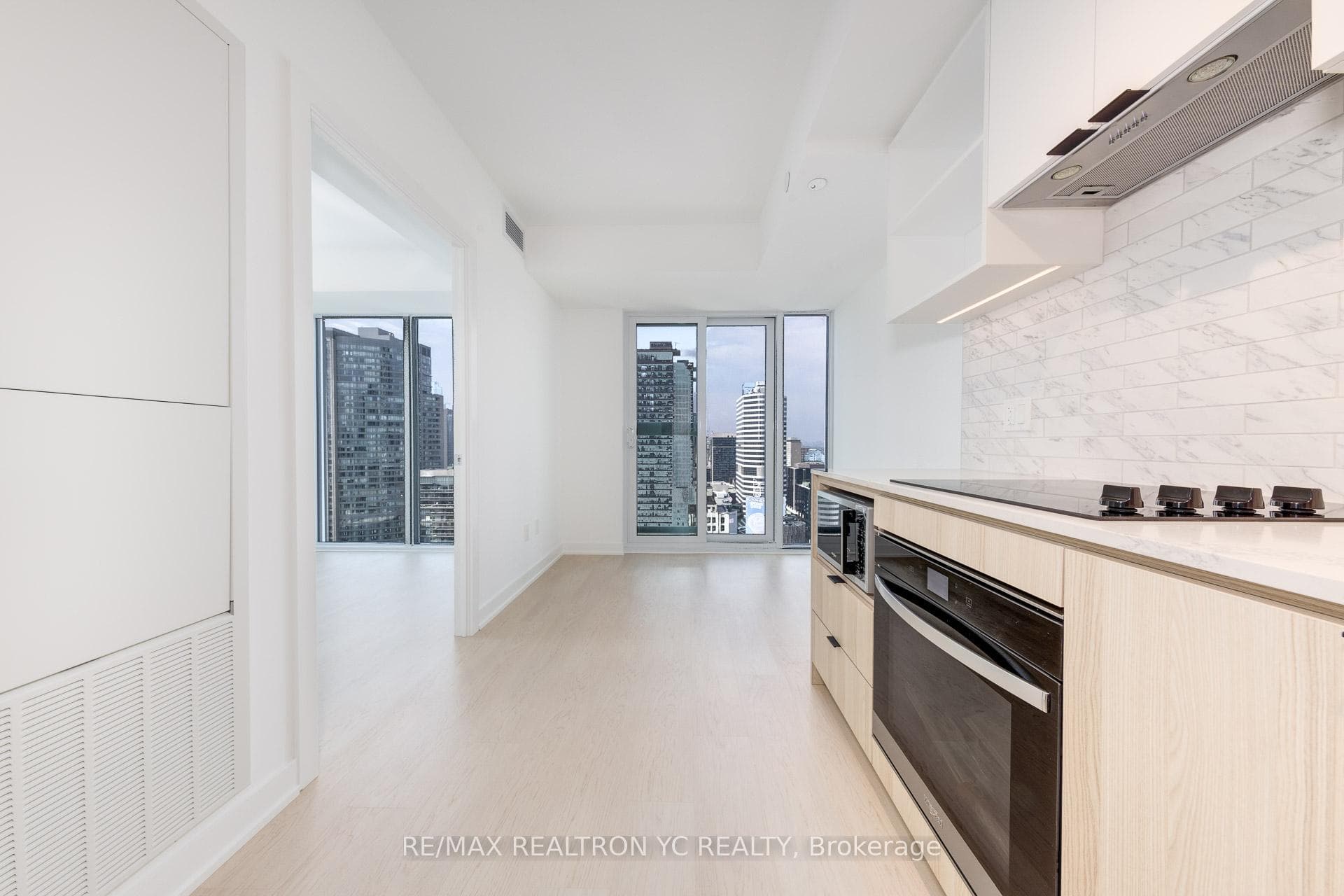 252 Church Street Unit 3001, Regent Park / Cabbagetown / St. James Town, ON M5B 0E6 - Photo 1