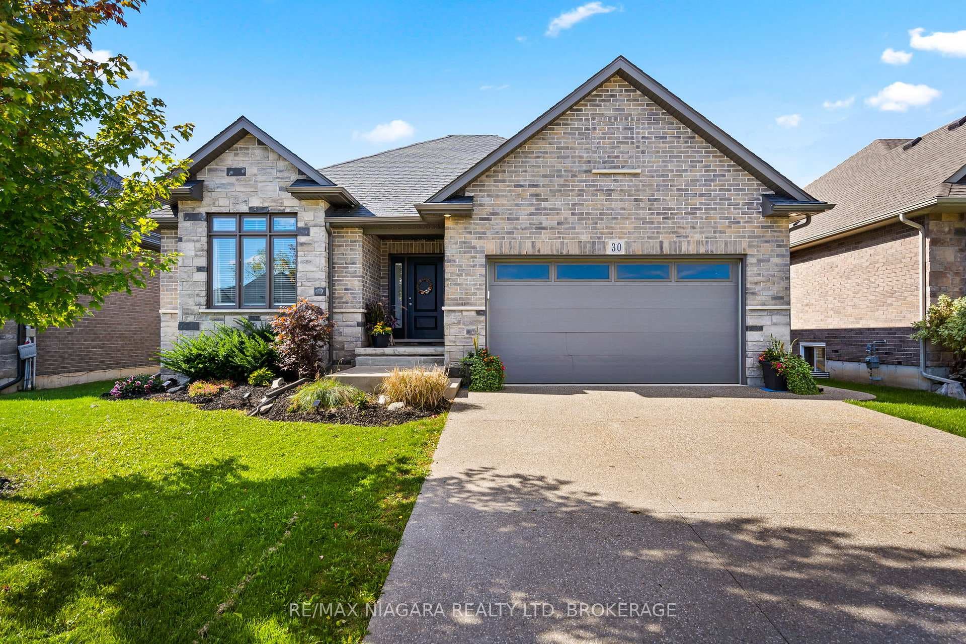 30 Renfield Street, Port Colborne, ON L3K 0A7 - Photo 1