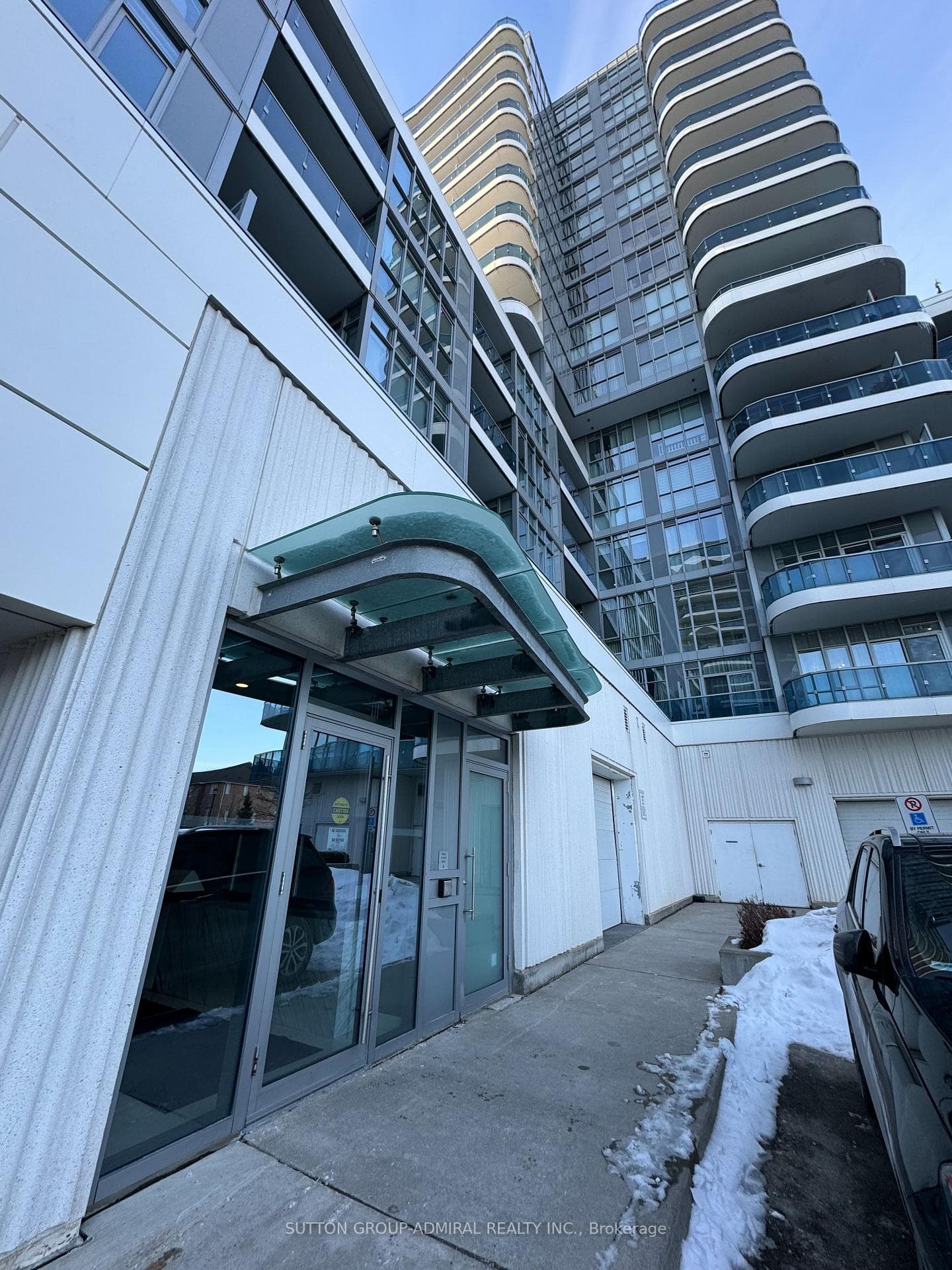 9471 Yonge Street Unit 1207, Richmond Hill, ON L4C 0Z5 - Photo 1