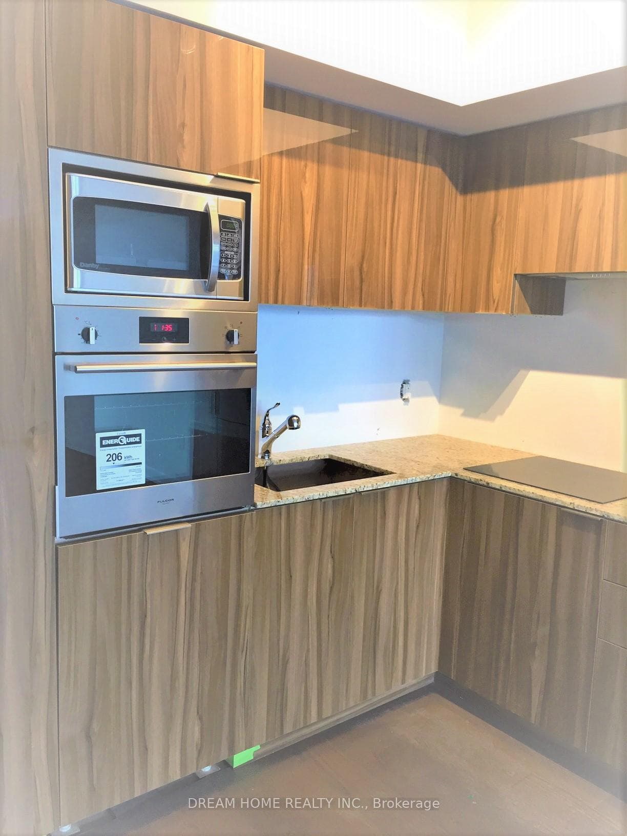 11 Wellesley Street Unit 4404, Downtown Toronto / Waterfront, ON M4Y 0G4 - Photo 1